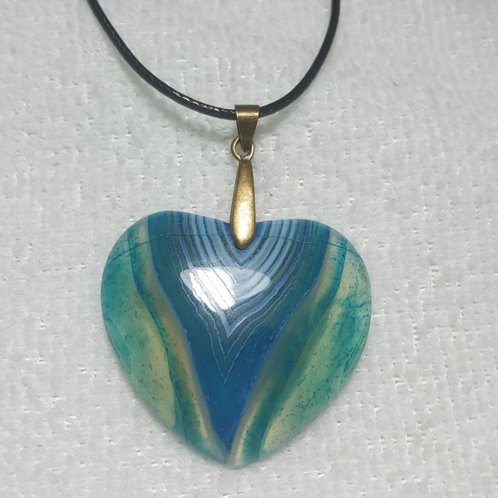 Onyx Stripe Agate Gemstone Heart Shape Pendant Necklace